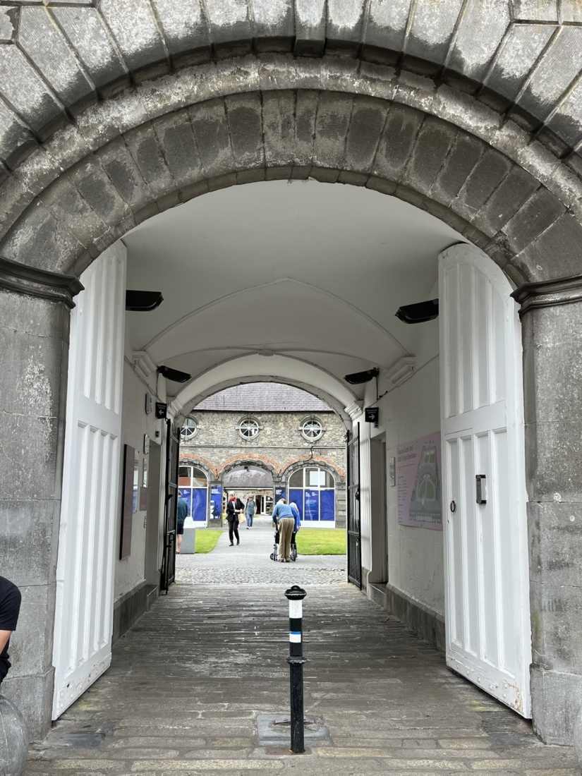 DCCI Arch