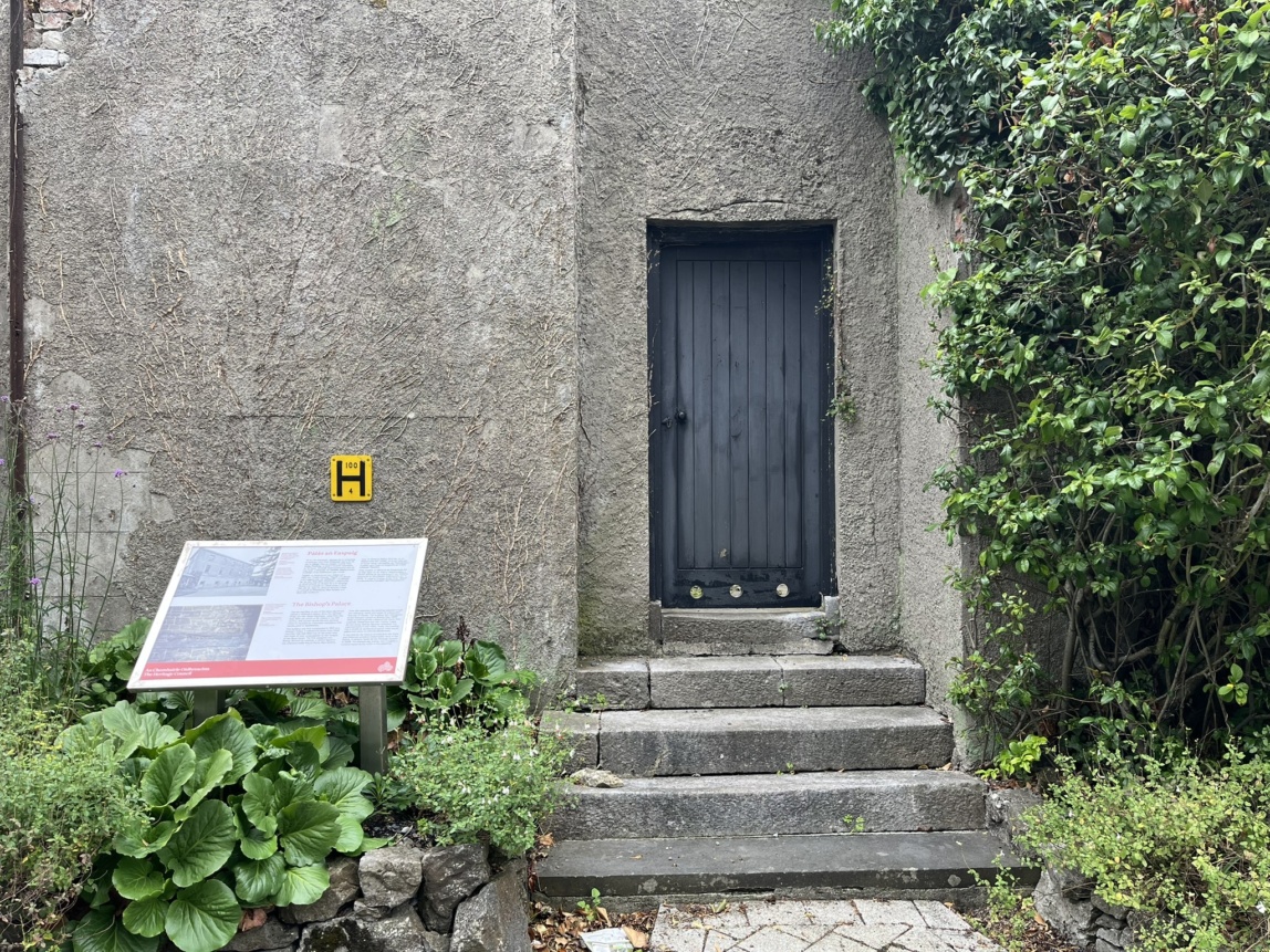 Hertiage Garden Door