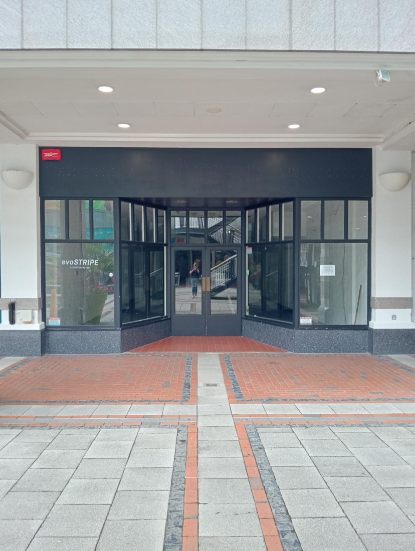 Market Cross Shop